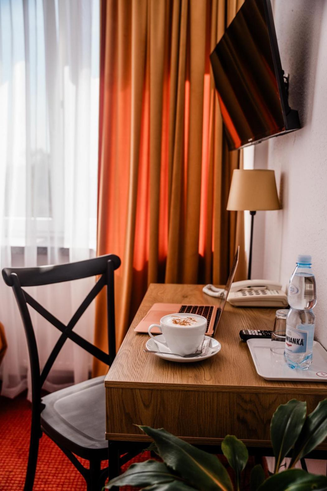 Hotel Wodnik Gizycko Exterior photo
